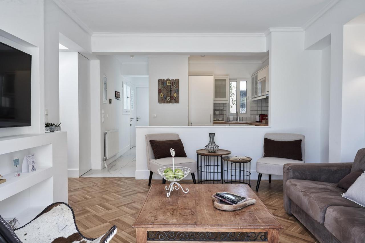 Marvelous N Bright Apt Next To Megaro Mousikis Atenas Exterior foto