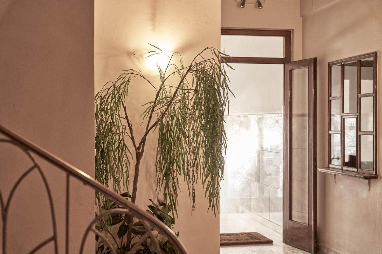 Marvelous N Bright Apt Next To Megaro Mousikis Atenas Exterior foto
